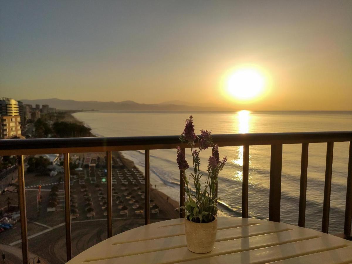 Spectacular Sea Views Torremolinos Apartment Bagian luar foto